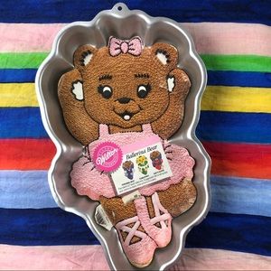 1992 unused Ballerina Bear baking cake Pan Wilton
